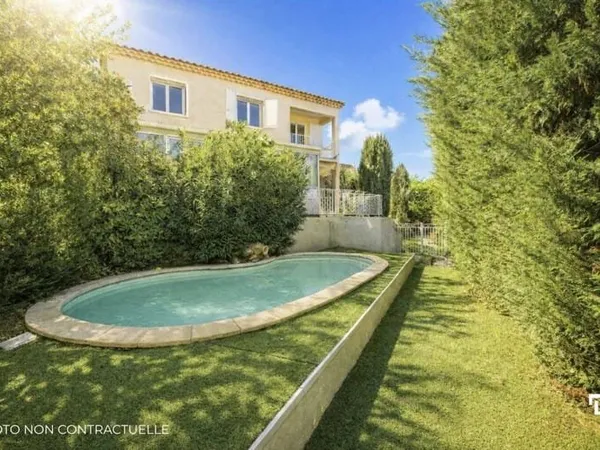 Maison 7 pièces 154 m²