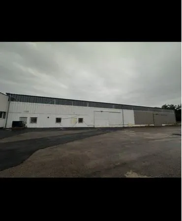 Local d’activité et entrepôt Location Lachambre  1000m² 2500€