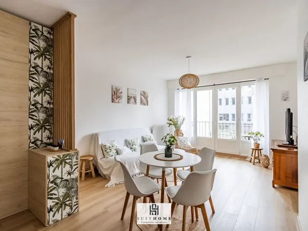 T2 refait à neuf à vendre - proximité Brotteaux