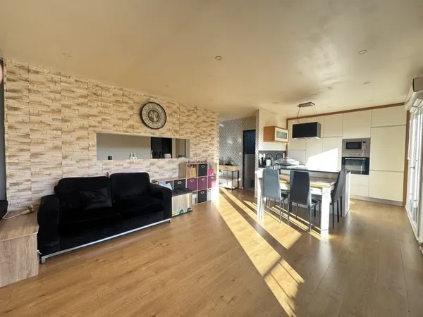 APPARTEMENT T4 DE 77M2