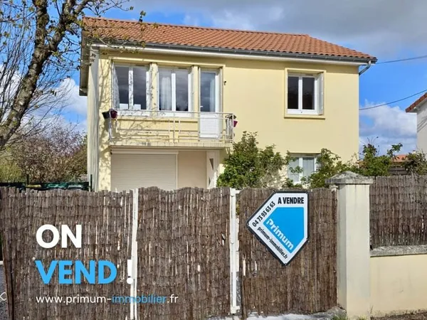 PONT-DU-CHÂTEAU / Maison individuelle de ville avec jardin, terrasse couverte et garage !