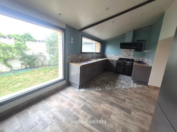 Maison de village avec jardin et dépendances – Bréchan (47600)