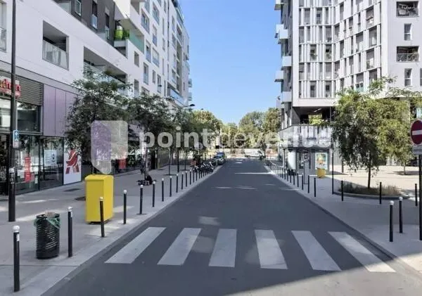 Local commercial 65 m²