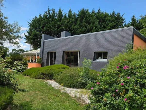 Pédernec, maison d'architecte, de plain-pied