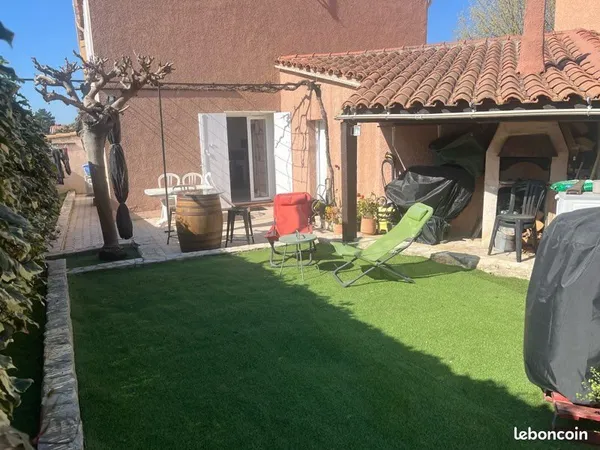 Maison 3 chambres au calme, centre village Luynes
