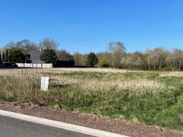 Terrain 1016 m²
