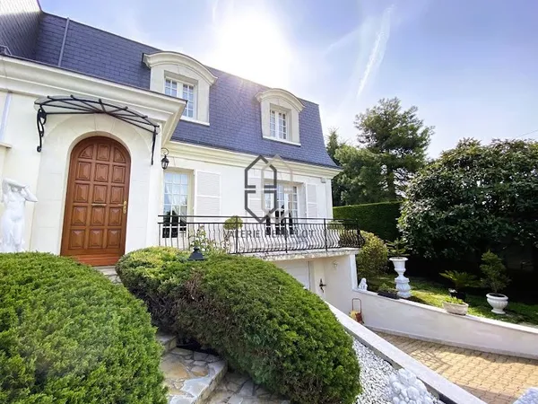 Maison 6 pièces 157 m²
