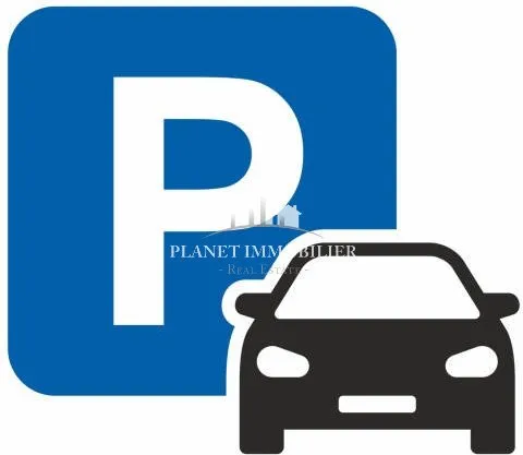JUAN LES PINS CENTRE PARKING EXTERIEUR