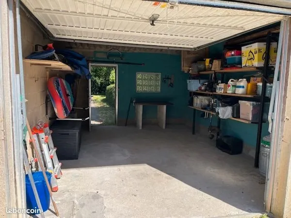 Garage avec jardin