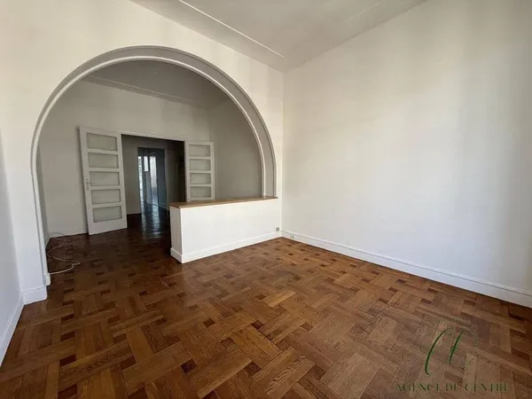 Appartement 2 pièces 64 m²