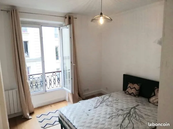 Paris 10e République - Location meublée 2 pièces