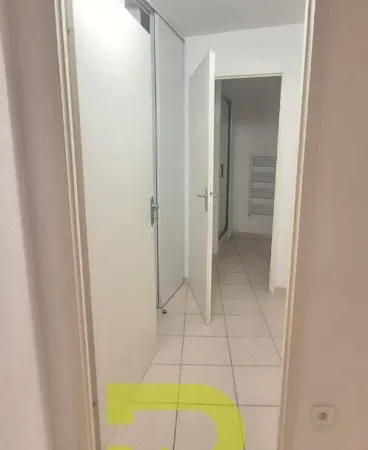 STUDIO 31m2 avec Parking intérieur - LIBRE