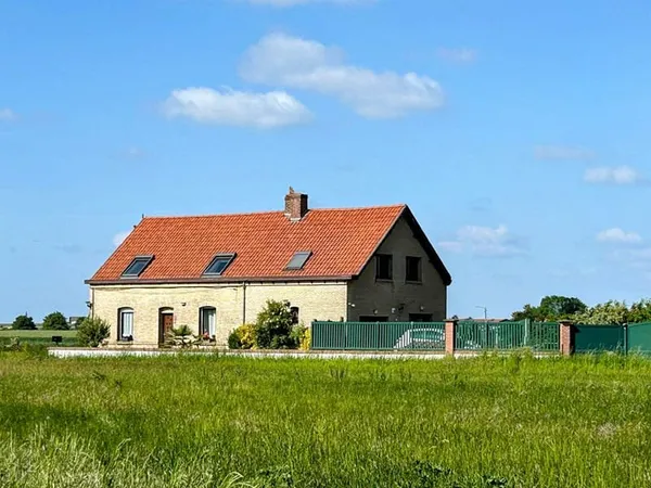 Grande maison familiale à proximité d'Aubers n°6990