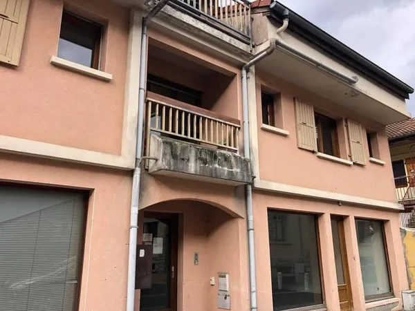 Local d'activité 66 m²