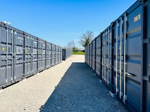 Box / Garde meuble / Stockage