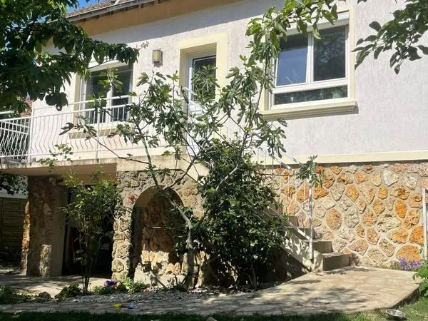 Charmante maison meulière familiale avec jardin arboré - Argenteuil Les Coteaux