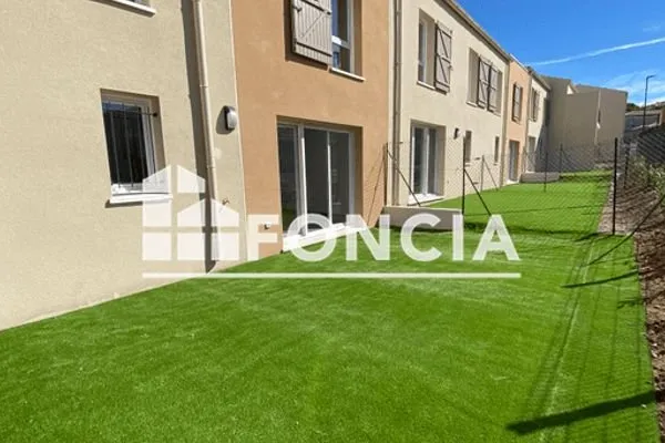 Maison Location Bédarrides 4p 81m² 1021€