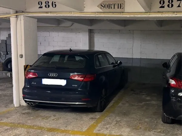 Parking à louer