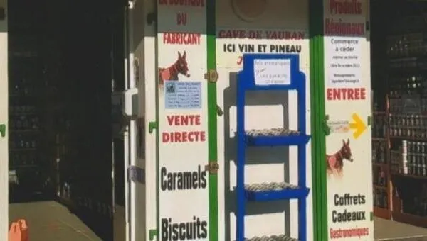 Fonds de commerce 1 pièce 64 m²