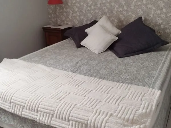 STUDIO NEUF 37 M2 MEUBLE proche d Avignon