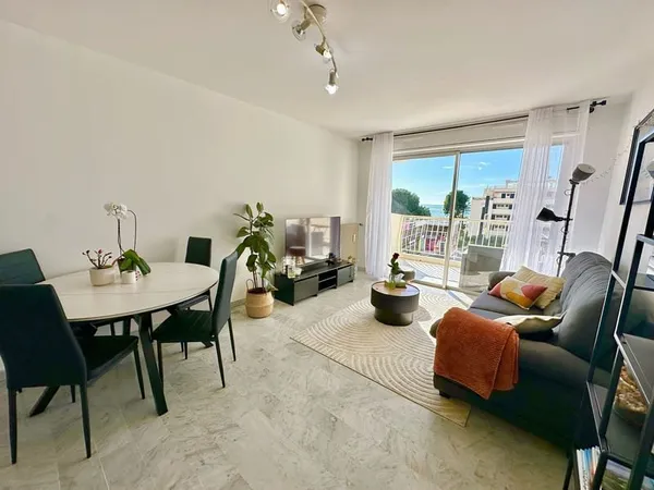 APT. 2 pièces 65m2 + double terrasse + parking + cave