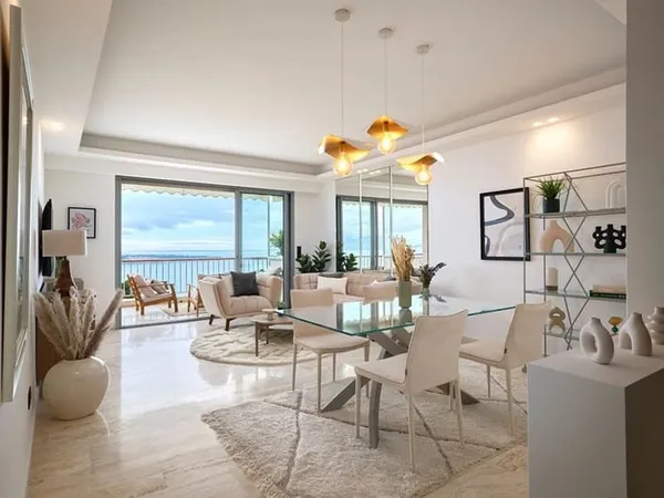 APPARTEMENT 3 PIECES - CANNES CALIFORNIE - VUE MER 180°
