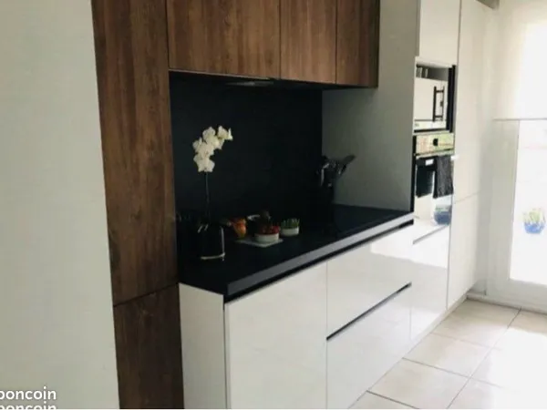 À louer — Appartement 120 m² avec terrasse et parking — Essey-lès-Nancy