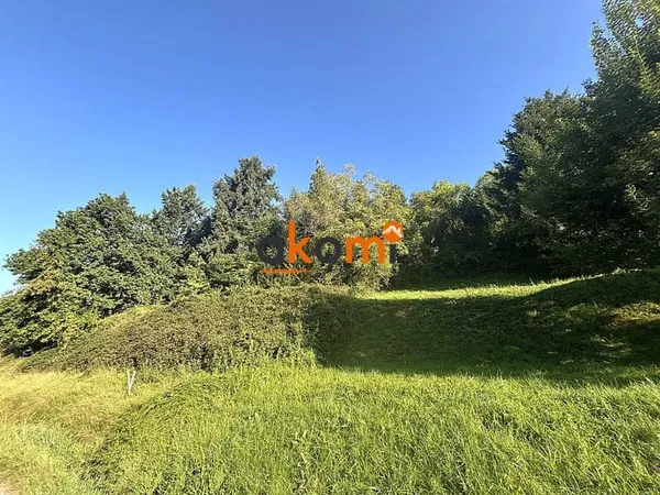 Terrain 1444 m²