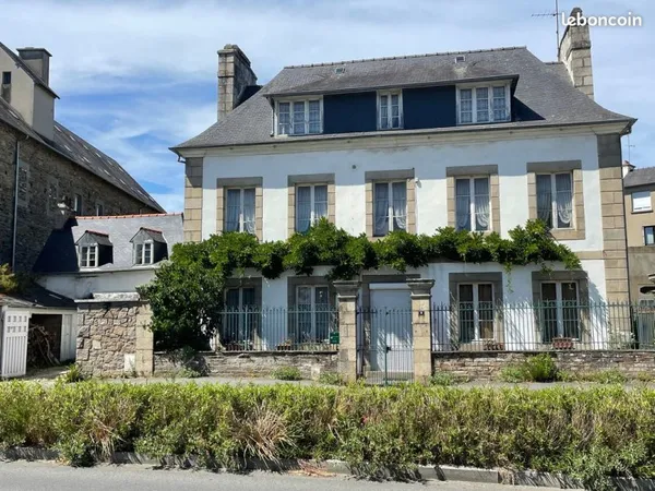 Propriété 10 pièces 256 m²