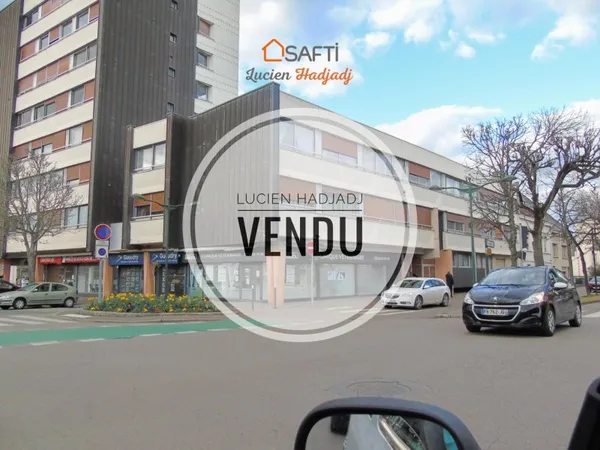 Vivez la ville à pied, dans un cadre sécurisé et pratique.