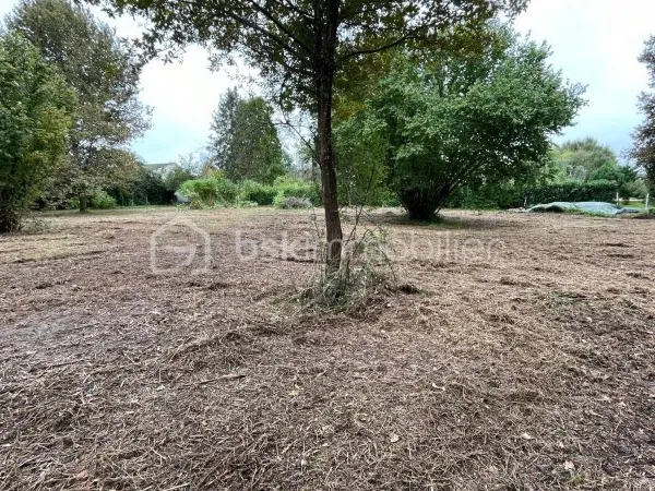 Terrain 1848 m²