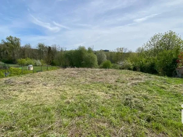 Terrain 1700 m²