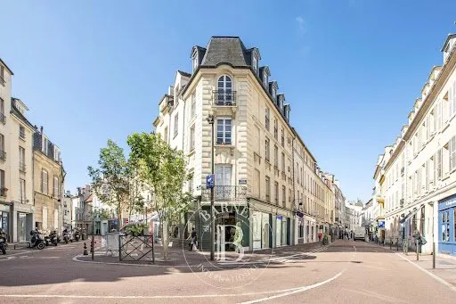 Appartement 6 pièces 154 m²