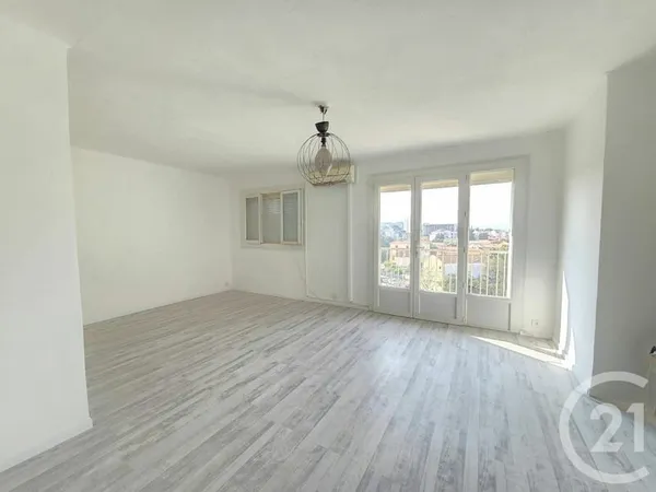 Appartement 4 pièces 63 m²