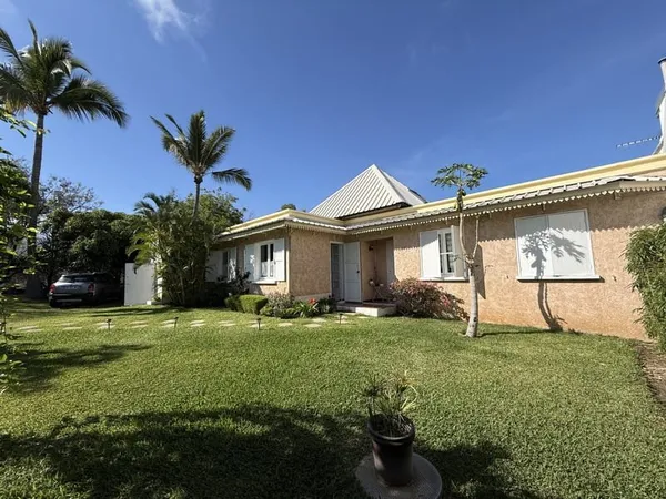 À vendre Maison Type 4 à Saint-Paul, 1364 m2 de Terrain avec