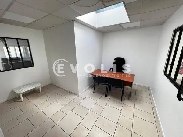 Bureaux 143 m²