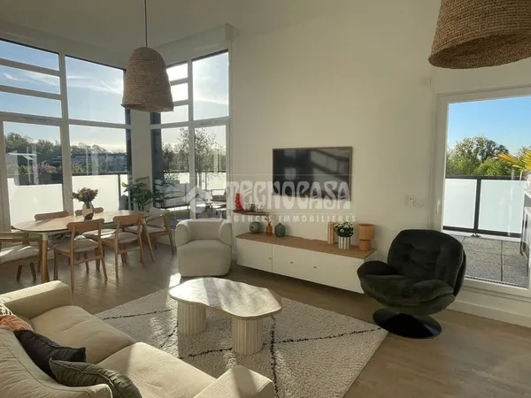 Appartement 3 pièces 74 m2 - dernier étage - Terrasse sans vis-à-vis