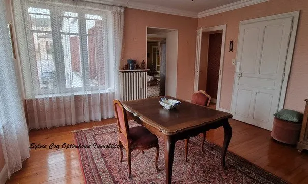 Grande maison à renover