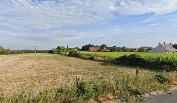 Terrain 408 m²