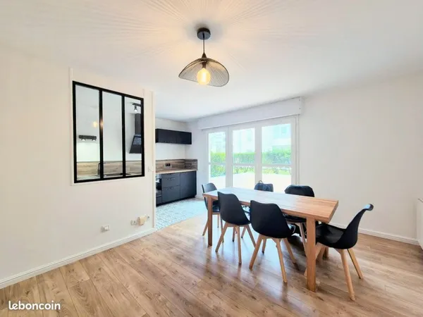 T2 BIS 53m² - Terrasse 11m² - Gare/La Fayette - DPE C