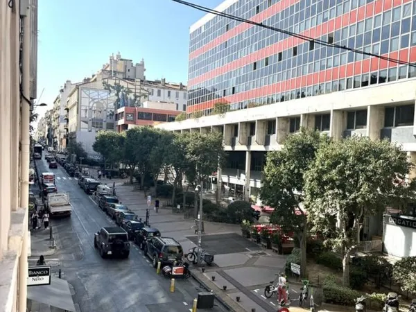 IMMEUBLE DE BUREAUX Paradis / Préfécture 13006 MARSEILLE