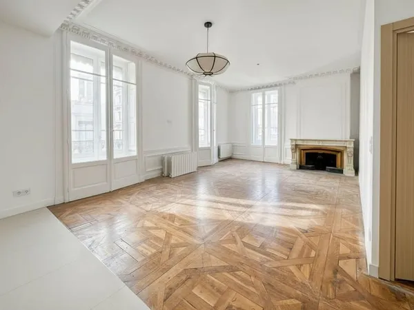 T3 entièrement rénové en angle
