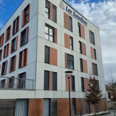 Idéal investisseur! Appartement dans résidence étudiante "Les Estudines" loué en LMNP