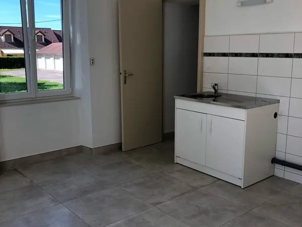 Appartement F2 RDC + garage