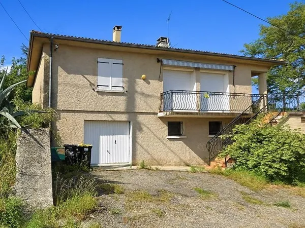 Maison à vendre à LAVIT (82) - 5 pièces avec jardin et garage