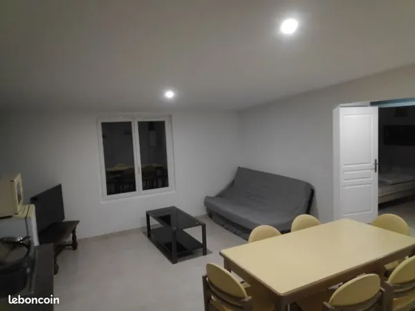 Location meublée proche centrale Dampierre - 130/semaine