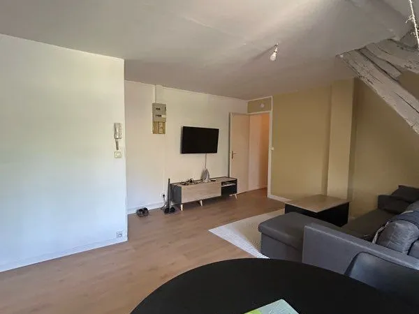 Appartement T2 - 720 CC