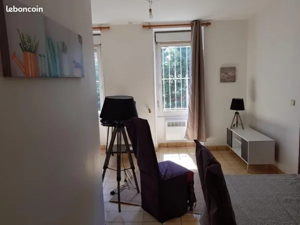 Meublé 30m2 proche commodités
