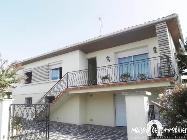 A vendre aux portes de Cognac - Pavillon sur sous-sol avec g