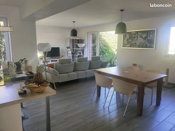 Maison de plein pied 3 chambres jardin très bon secteur